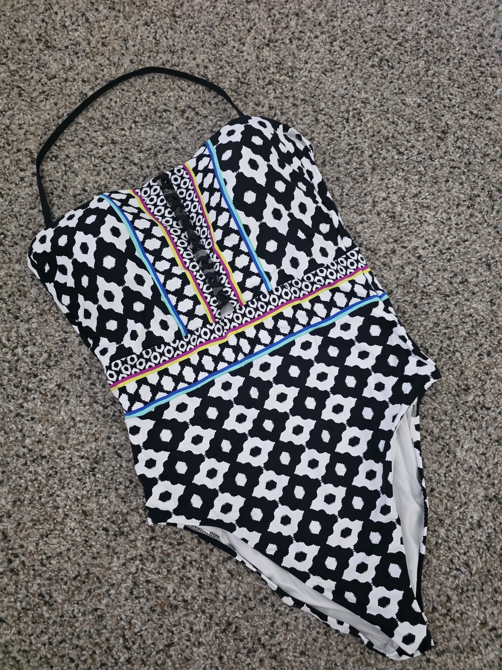 Trina Turk Black & White Patterned One-Piece Swimsuit with Color Trim Nwt $165